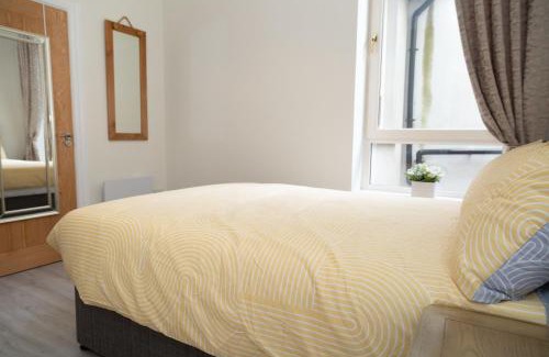 Cobh Apartment | Unit 1 Island View Apartments - Town Centre Walk To Everything