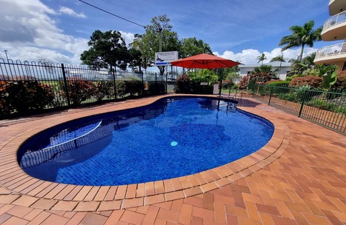 Torquay Apartment | Unit 2 Charlton on the Esplanade