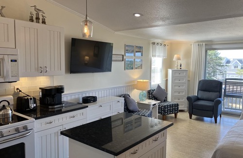 North Truro Condo | Unit #48 - 2nd Floor Deluxe Studio with A/C