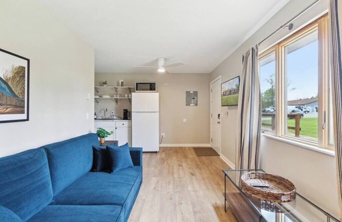 Long Lake Cabin | Unit 5 Long Lake Lodge - Lakefront - 1 bedroom - Beach+Kayaks