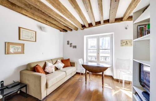 Saint-Germain-des-Pres Apartment | UNIT002 Saint Germain des Près (Saints Pères) - 1 bedroom apartment - 4 pax