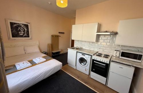 Seven Sisters Hotel | United Lodge Hotel