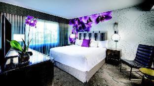 Florida Center Resort | Universal's Loews Royal Pacific Resort