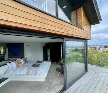 St Ives House | Uno St Ives - Luxury Serviced Accommodation