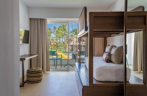 Bavaro Hotel | Unwind in Beachfront Comfort – Explore Exciting Nearby Attractions! Pool!