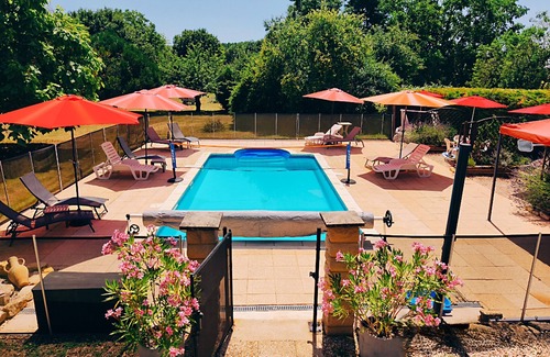 Chef-Boutonne Cottage | Unwind in the picturesque heart of the French countryside, with a swimming pool.