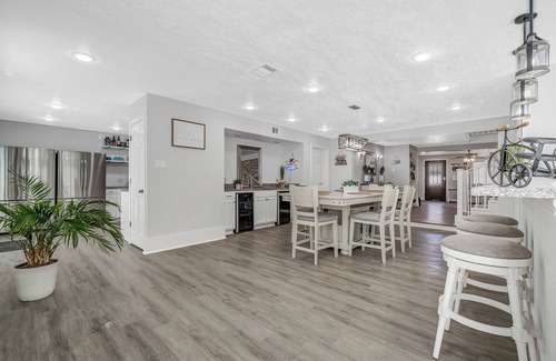 Seven Coves House | Unwind on the Deck - Steps from the Lake!