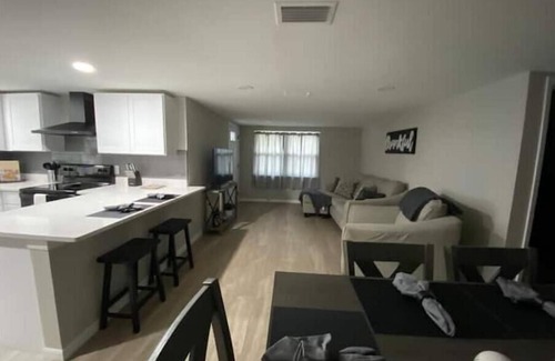 Pine Ridge House | “Unwind. Relax. Escape.”