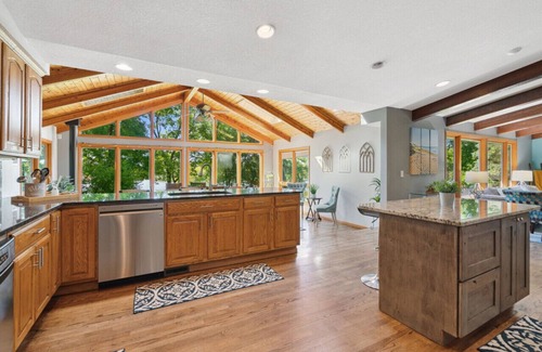 Minnetrista House | Up North Feel within 40 minutes of Minneapolis