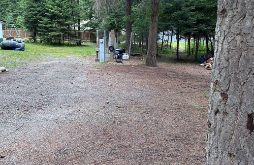 Kellogg RV Rental | Up River Getaway. Complete 30/50 RV Site. Hike, Fish, Float, Relax!