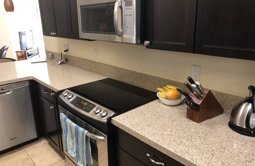 Waikoloa Condo | Updated 2 Bedroom Condo Walk to the Beach & Shops.