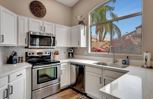 Paradise Valley Village House | Updated 3bdrm 1-Story N.PHX Home w/Garage! 5min to Mayo Clinic & Desert Ridge