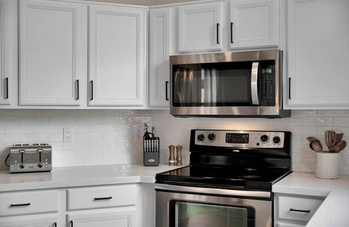 Paradise Valley Village House | Updated 3bdrm 1-Story N.PHX Home w/Garage! 5min to Mayo Clinic & Desert Ridge