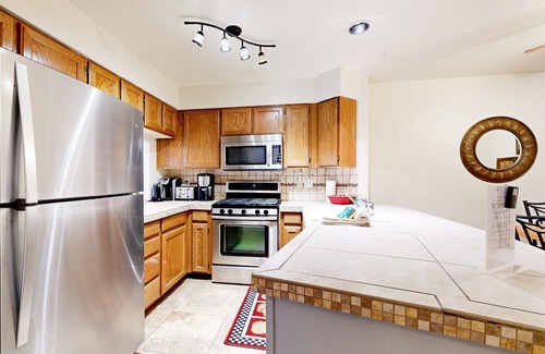 Cottonwood Heights House | Updated Condo w/Private Hot Tub, Mountain Views, & Gas Grill - Close to Skiing