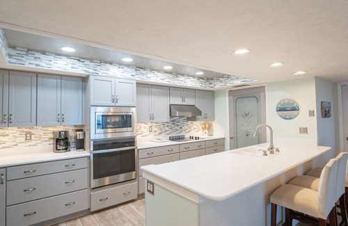 Ormond-by-the-Sea Condo | Updated direct oceanfront corner condo with private balcony, heated pool and garage