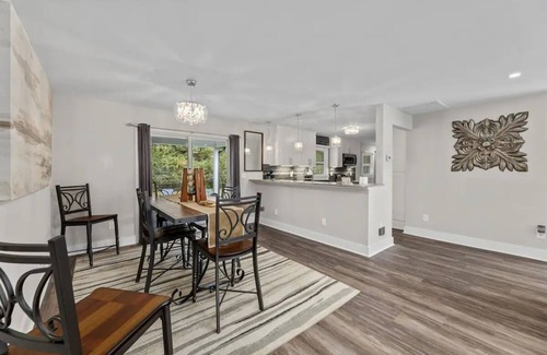 Myrtle Beach House | Updated home.3 bdrm, 2.5 bath, w/d, spacious yard, off-street parking for 3 cars