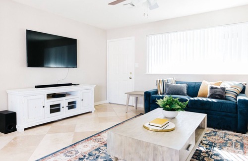 Cox Heights House | Updated Home in Old Town Scottsdale with Pool