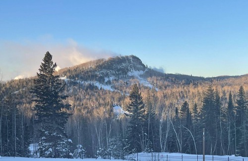 Lutsen Apartment | Updated Lutsen Mtn Condo Ski in Ski out Location Location