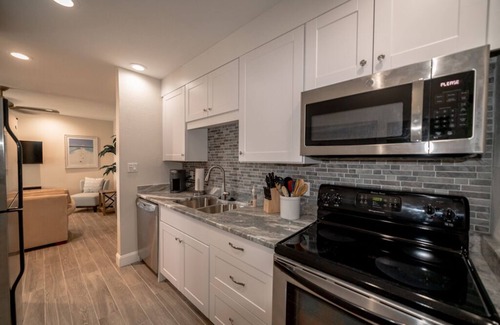 Madeira Beach Condo | UPDATED ONE BEDROOM, WATERFRONT CONDO IN THE FABULOUS MADEIRA BEACH YACHT CLUB