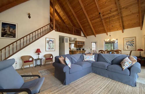 Groveland House | Updated Yosemite X- Large Lake Resort w/Mountain Views 2 decks & aut generator