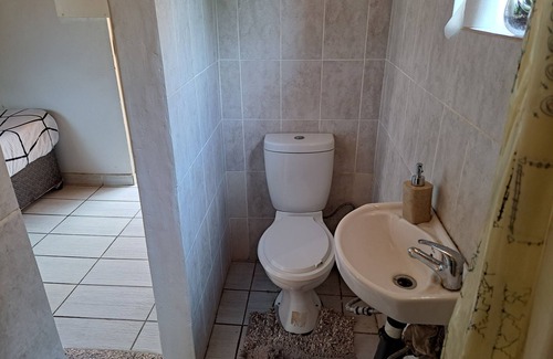 Greater Johannesburg Metropolitan Area Cottage | Upper Echelon