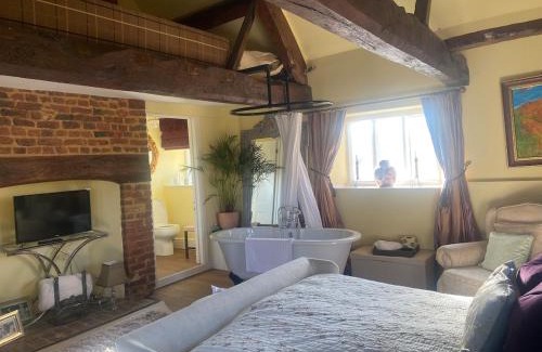 Newent House | Upper House Stunning Country Home