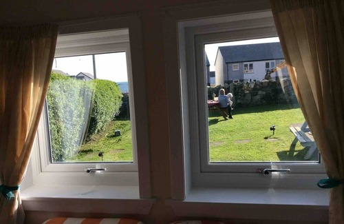 Nerabus Cottage | Upper Imeraval Cottage Sleeps 6 Pet-Friendly