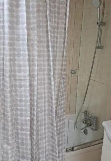 Tooting House | Upper Tooting Road