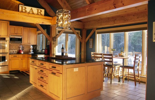 Shrewsbury House | Upscale 4 Season Killington/Okemo Retreat with Hot Tub