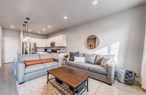 Bluffdale House | Upscale Bluffdale Townhome w/2 Car Garage