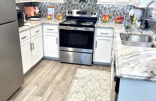 Drayton Condo | Upscale Comfort
