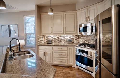 Legacy Park House | Upscale Executive Living - Tons of space and all the comforts of home