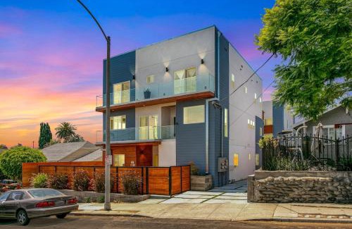 Historic Filipinotown House | Upscale LA Getaway Sleeps 8 with Free Parking