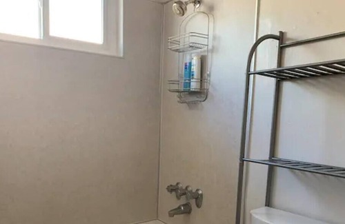 North Oak Park House | Upstairs Apt Home for Healthcare Heroes #6