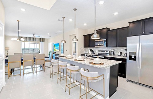 Davenport House | Upstay: 7BR Resort Home w Private Pool—near Disney