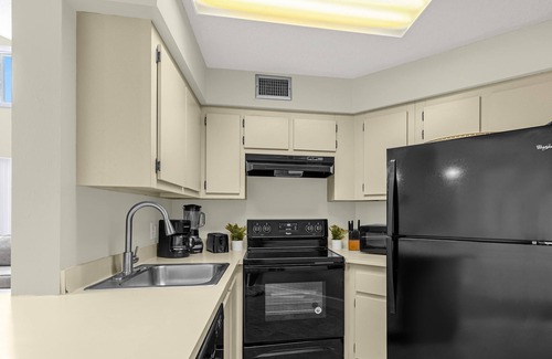 Ventura Apartment | Upstay - Family Condo at Ventura Golf Country Club