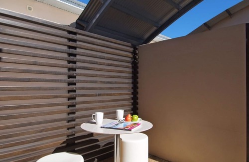 Margaret River Apartment | Uptown Apartment - Stylish Apartment in Town
