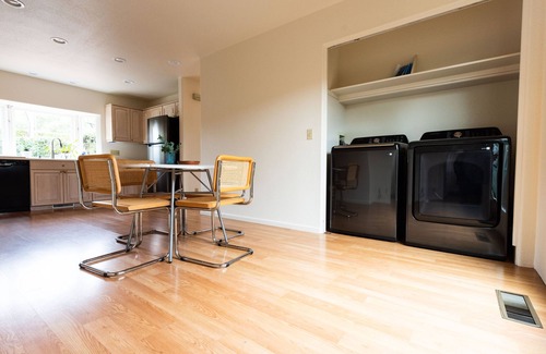 Oak Park House | Uptown cape code home