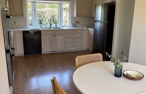 Oak Park House | Uptown cape code home