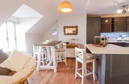 Llandudno Cottage | Uptown - Manhattan House