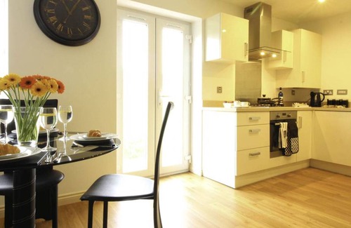Walsall Apartment | Ur City Pad - The Kensington