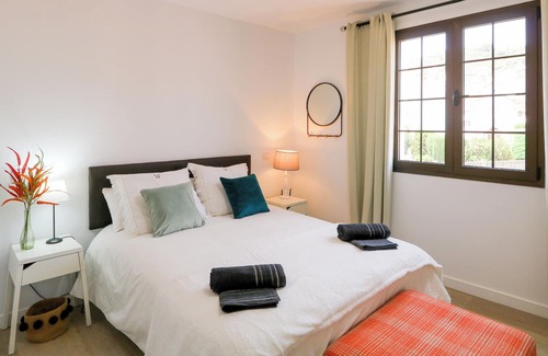 Teror House | Urban 2 Bedroom Apartment Teror