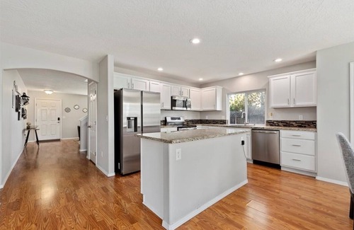 Boise House | Urban Escape: Steps to Downtown