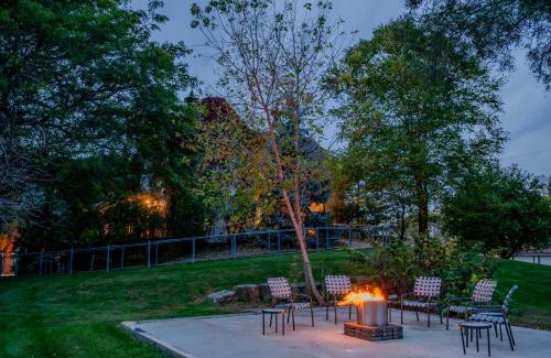 Appleton House | Urban Farmstead Family Retreat - Game Barn