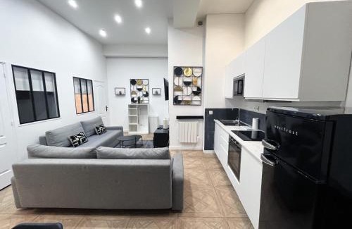 10th Arrondissement Apartment | Urban Flat 66 - Pretty 3 bedroom in Paris