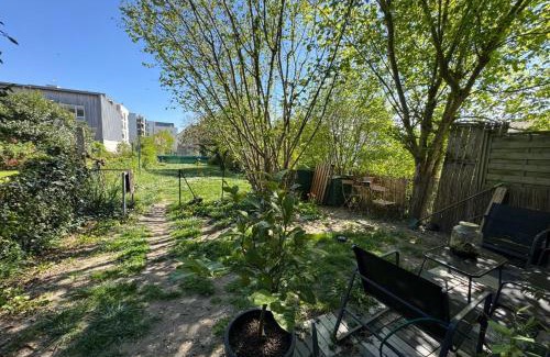 Barriere Saint Marc Apartment | Urban Garden Orléans