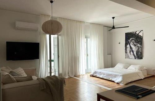 Neapoli Apartment | Urban Loft in Athina