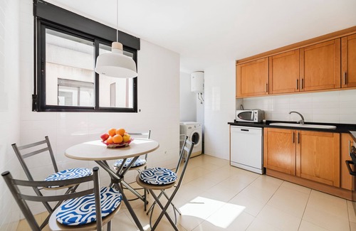 Port de Sagunt Apartment | Urban Oasis near the beach