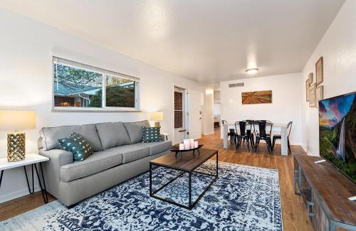 University Acres Apartment | Urban Oasis Near Old Town & PVH - Dog Friendly!