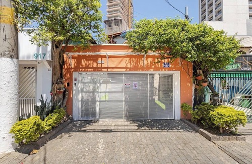 Santo Amaro House | Urban Refuge House in the Best Area of São Paulo – Rooftop, Patio, and Courtyard